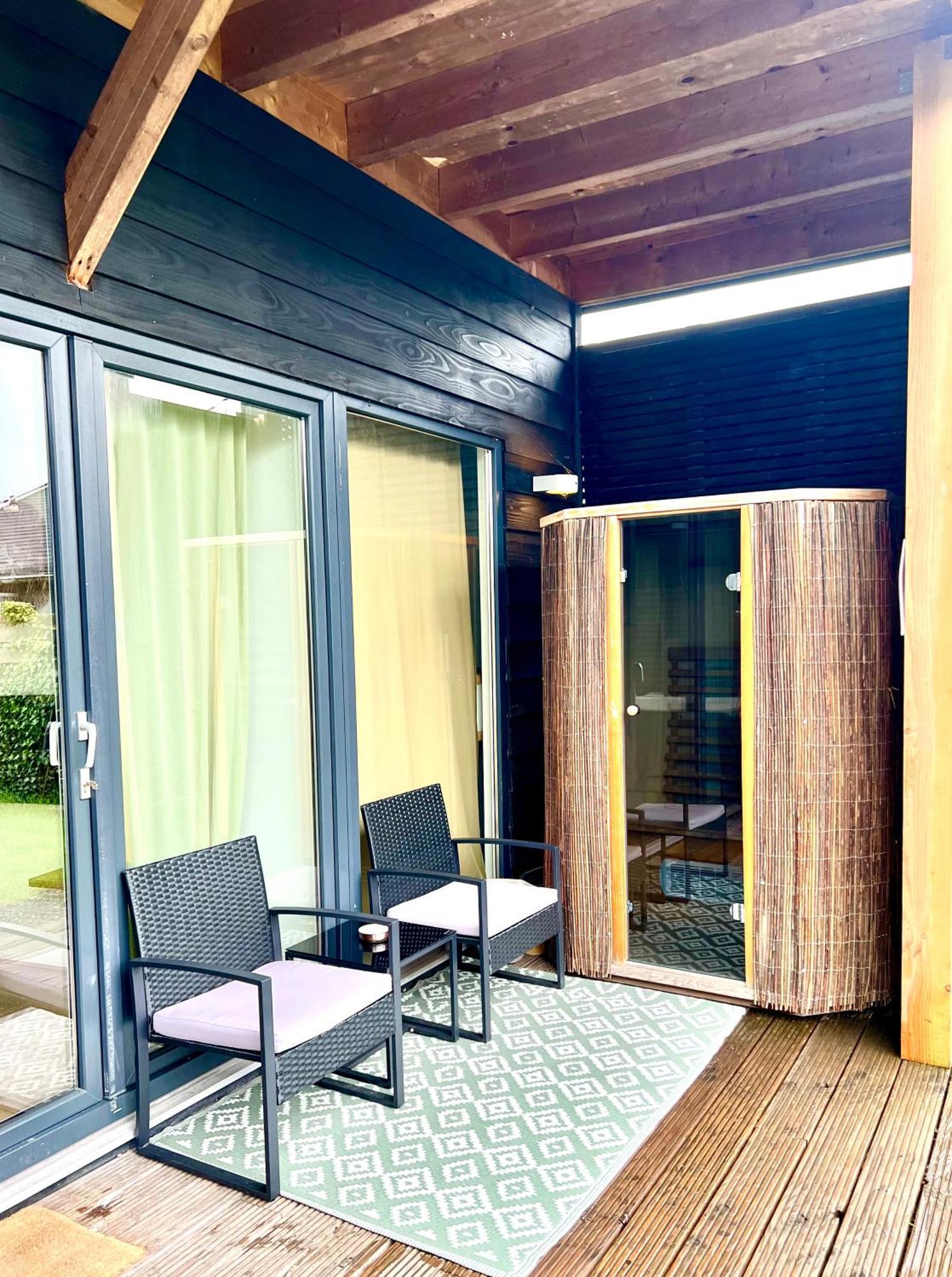 Family House With Garden & Jacuzzi & Sauna Near Amsterdam Vijfhuizen Buitenkant foto